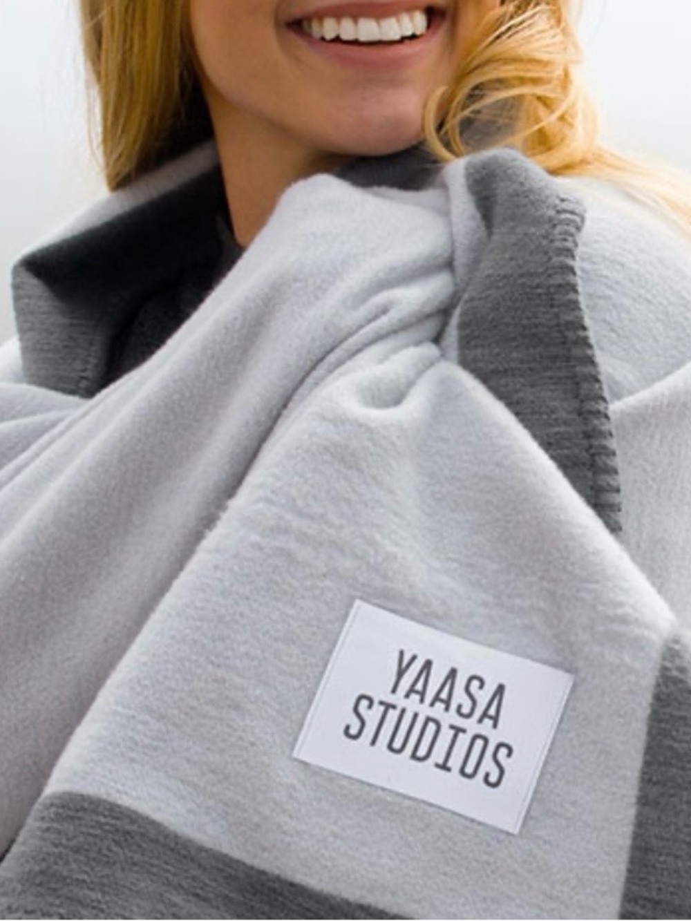 YAASA STUDIOS Infinity Wellness Blanket Celliant®Tech Performance Throw#0530267